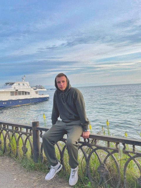 Евгений, Россия, Донецк, 27 лет. Познакомлюсь с девушкой для любви и серьезных отношений, дружбы и общения. Анкета 694325. 