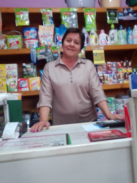 Надежда, Иркутск, 64 года, 2 ребенка, 2 фото. Познакомлюсь с мужчиной для любви и серьезных отношений. Верного не пьющего, доброго с юмором, без алиментов,...  Анкета 697538. 