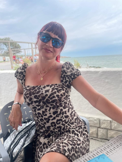 Вита, Россия, Москва, 40 лет, 1 ребенок. Познакомлюсь с мужчиной для любви и серьезных отношений, брака и создания семьи.  Анкета 700785. 