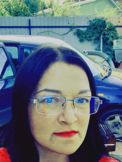 Светлана, Россия, Кострома, 45 лет. Познакомлюсь с мужчиной для дружбы и общения. Хотелось бы познакомится с мужчиной просто для дружбы и общения, так как осталась совсем одна, работ