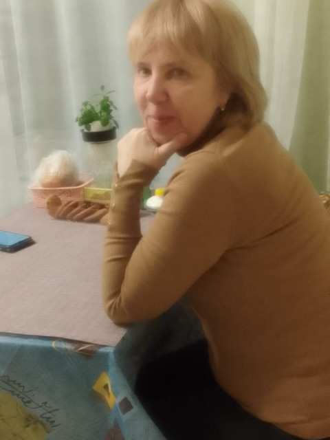 Ирина, Россия, Нижний Новгород, 54 года, 1 ребенок. Хочу найти Серьёзного, честногоРазведена. Взрослый сын, живёт отдельно. 