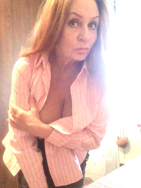 Ира, Россия, Ульяновск, 52 года, 1 ребенок. Познакомлюсь с мужчиной для любви и серьезных отношений, брака и создания семьи, дружбы и общения. Пожалуйста,...  Анкета 706592. 