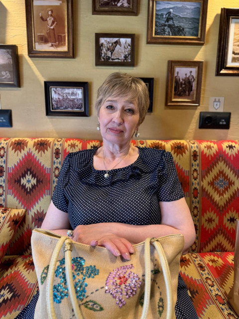 Ксения, Россия, Санкт-Петербург, 60 лет, 1 ребенок. Познакомлюсь с мужчиной, уставшим от одиночества, для серьезных отношений.  Анкета 709842. 