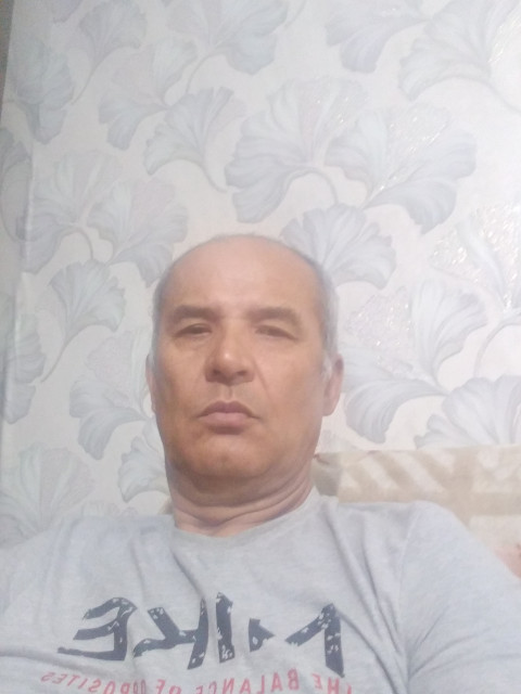 Тахир, Россия, Новосибирск, 52 года, 2 ребенка. Познакомлюсь с женщиной для дружбы и общения. Муж , вое. песионер обр высшее, поз. с жен от 40 лет для общение умею по хозяйство все... некурю, ал