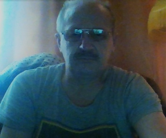 Александр Яковлев, Россия, Томск, 55 лет. Он ищет её: От 45 до 60. Даже не знаю. Я мужчина, умею почти всё. 