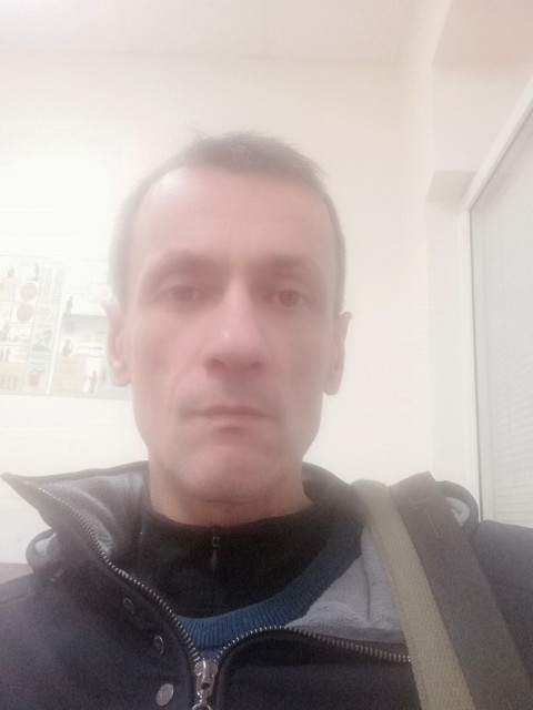 Алексей, Москва, м. Алтуфьево, 46 лет. Не пью. Не курю. Работаю. Немного поддерживаю спортивную форму. 