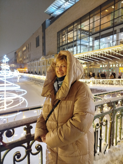 Светлана, Санкт-Петербург, м. Купчино, 61 год, 1 ребенок, 2 фото. Познакомлюсь с мужчиной для дружбы и общения.  Анкета 714625. 