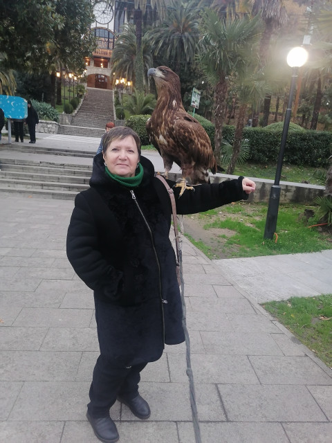 Лариса, Ростов-на-Дону, 60 лет, 2 ребенка, 9 фото. Познакомлюсь с мужчиной для любви и серьезных отношений, дружбы и общения. Тех кто женат, одержим грехом...  Анкета 714877. 