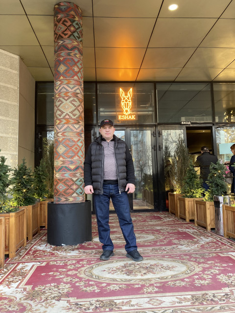 Иван, Россия, Санкт-Петербург, 44 года. Познакомлюсь с женщиной для любви и серьезных отношений, брака и создания семьи, воспитания детей, р Анкета 715517. 