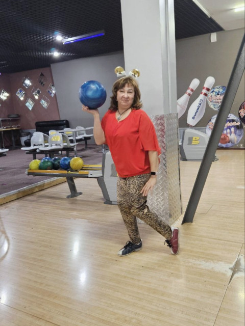 Елена, Россия, Магнитогорск, 57 лет. Познакомлюсь с мужчиной для брака и создания семьи, дружбы и общения. Ищу мужчину для общения и в дальнейшем для серьезных отношений