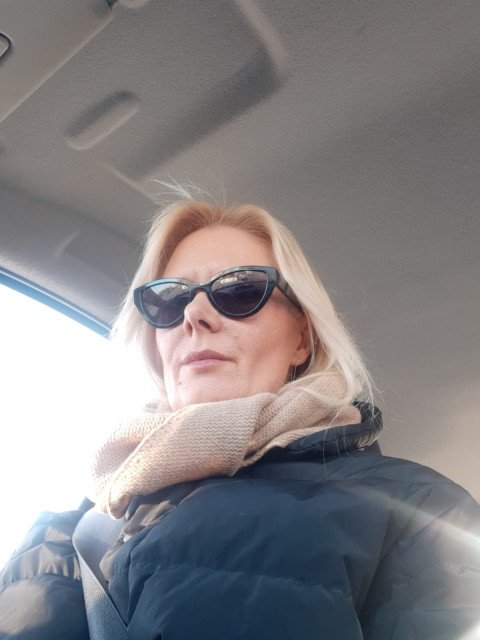 Ау, Санкт-Петербург, м. Площадь Ленина, 46 лет. Очень дерзкая особа, юморная и любознательная (могу смотреть канал discovery сутками) 
 
Есть инва