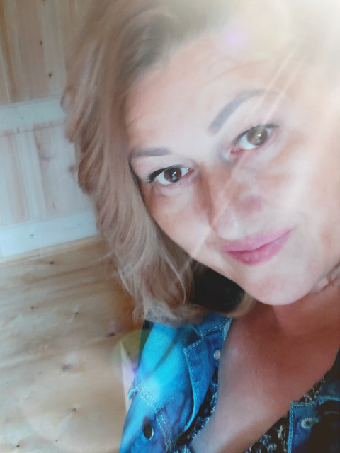 Татьяна, Россия, Санкт-Петербург, 55 лет, 1 ребенок. Хочу найти Спокойного, с ч/ю, любящего природу, дачу, баню ит. д.Спокойная и уравновешенная.