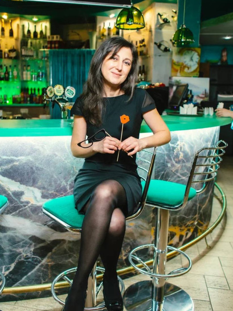 Зара, Россия, Дзержинский, 46 лет, 3 ребенка. Очень хочу встретить доброго, порядочного, верного мужчину. Не терплю грубость, хамство, лень и инерЯ позитивная, добрая, честная, очень творческая, открытая и легкая в общении. На сайте хочу встретит