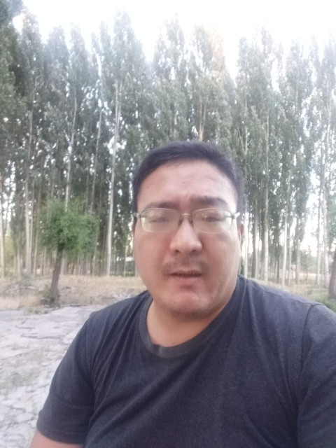 Айбек, Россия, Камень-на-Оби, 38 лет. Познакомлюсь с женщиной для любви и серьезных отношений, брака и создания семьи, рождения совместныхХолостой, высокий, брюнет очкарик. Водитель грузовых машин. Родился и вырос в России. В любое время 