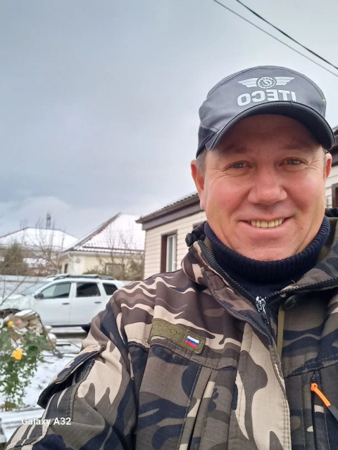 Смирнов Юрий Алексеевич, Россия, Ростов-на-Дону, 52 года, 2 ребенка. Он ищет её: женщину для любви и серьезных отношений, брака и создания семьи, дружбы и общения.  Анкета 726730. 