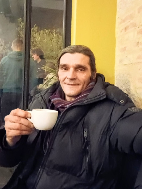 Олег, Франция, Руан, 47 лет. Познакомлюсь с женщиной для гостевого брака. Жизне радостный, живу в Нормандии
