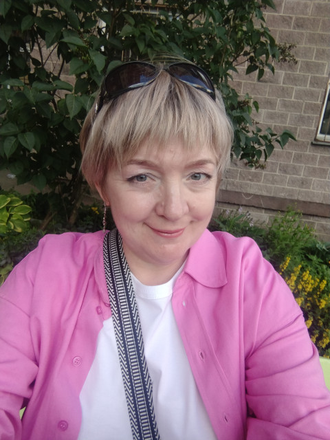 Светлана, Москва, м. Славянский бульвар, 47 лет, 1 ребенок. Познакомлюсь с мужчиной для любви и серьезных отношений, брака и создания семьи, воспитание детей.Радуюсь жизни, работаю, воспитываю дочь. Люблю отдыхать на море, летом в деревне.