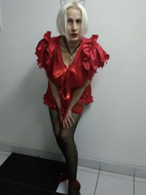 Елена, Россия, Санкт-Петербург, 55 лет, 1 ребенок. Ищу: УМНОГО, СЕРЬЕЗНОГО, СИЛЬНОГО, ВЕРНОГО, СОСТОЯВШЕГОСЯ, ЗАБОТЛИВОГО. Желаю познакомиться с мужчиной НАСТОЯЩИМ...  Анкета 728523. 