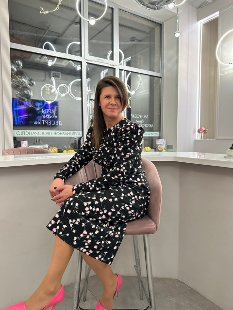 Евгения, Россия, Москва, 44 года, 2 ребенка. Познакомлюсь с мужчиной для любви и серьезных отношений, брака и создания семьи. Анкета 734524. 