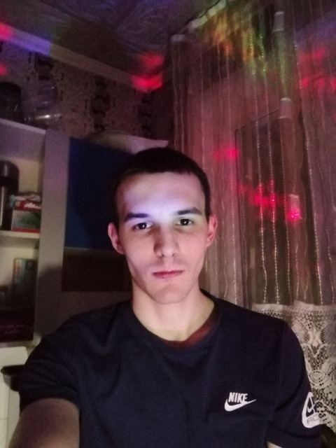 Сергей, Россия, Новокузнецк, 24 года. Добрый, верный, стараюсь быть на позитиве