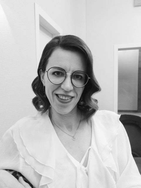 Юлия, Россия, Гатчина, 40 лет, 2 ребенка. Познакомлюсь с мужчиной для дружбы и общения.  Анкета 736697. 