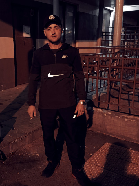 Некит Кузнецов, Санкт-Петербург, м. Московские ворота. Фото на сайте ГдеПапа.Ру