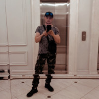 Некит Кузнецов, Санкт-Петербург, м. Московские ворота, 31 год