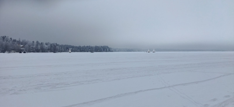 Поехали на лыжах?