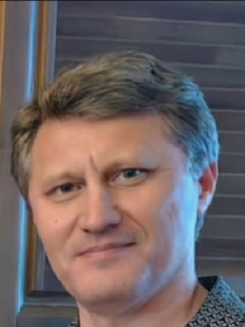 Рома, Россия, Краснодар, 49 лет, 1 ребенок. Познакомлюсь для дружбы и общения, а там видно будет.Живём вдвоём с дочерью. Ищем добрую, ласковую, надёжную.