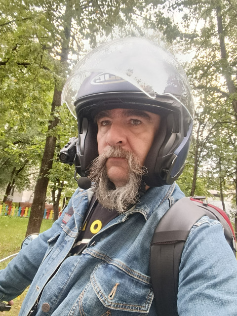 Дмитрий Викторович, Россия, Москва, 56 лет, 1 ребенок. Хочу найти А Вы любите рыбалку? Это конечно " на грани фантастики"..... а вдруг???? Вдруг познакомлюсРыбак.... мотоциклист... электрик.