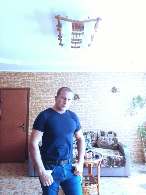 Дима, Россия, Стаханов, 41 год. Познакомлюсь с женщиной для любви и серьезных отношений.О себе расскажу при общении.