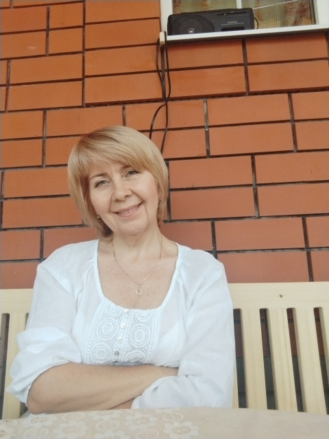 Людмила, Россия, Калининград, 58 лет. Познакомлюсь с мужчиной для дружбы и общения.Творческая, активная, спокойная, доброжелательная