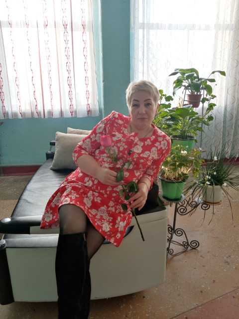 Лариса, Россия, Рубцовск, 53 года, 1 ребенок. Она ищет его: Познакомлюсь с мужчиной для любви и серьезных отношений, дружбы и общения.Просто женщина. Адекватная. Работаю. Свободного времени не много.