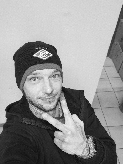 Кирилл, Россия, Москва, 33 года. Хочу найти Нежную, добрую, заботливую, вернуюОдинокий молодой человек ищет девушку для серьёзных отношений и создания семьи