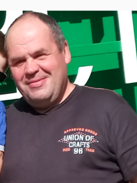 Петр, Россия, Вологда, 50 лет, 2 ребенка. Познакомлюсь с женщиной для брака и создания семьи.Обычный мужчина. двое детей. живу в сельской местности свой дом. работаю