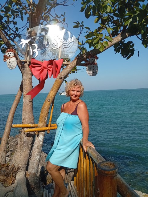 Марина, Россия, Санкт-Петербург, 63 года. Познакомлюсь с мужчиной для любви и серьезных отношений, гостевого брака, дружбы и общения.Барышня без видимых вредных привычек, хотя если покопаться.... Хотелось бы найти мужчину, который в 