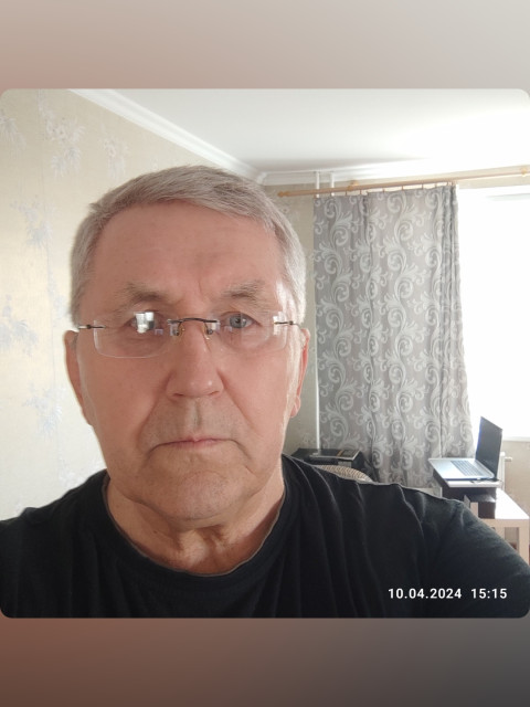 Павел Шломов, Россия, Санкт-Петербург, 67 лет, 1 ребенок. Хочу найти Дружба, общение. дальше будет видно.Здоровье есть, жилье есть, характер нормальный.