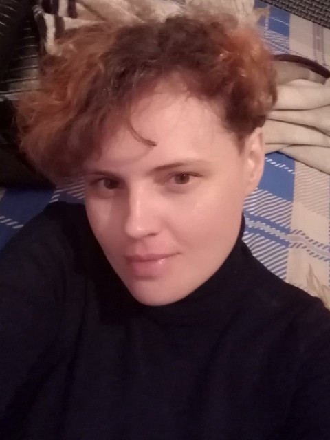 Инна, Россия, Оренбург, 40 лет. Хотелось бы встретить этакого доктора Астрова из пьесы А. П. Чехова " Дядя Ваня" ))) 
КакПо образованию культуролог. По жизни домоседка, не люблю шумные компании, лучший отдых - уединенност