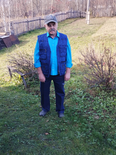 Анатолий Шалаев, Россия, Чусовой, 70 лет, 1 ребенок. Хотелось бы встретить, простую скромною женщину для серьезных отношений, в возрасте от 60-70летВдовец, сын живёт отдельно. Я не пью, не курю, православный, хожу в Храм.