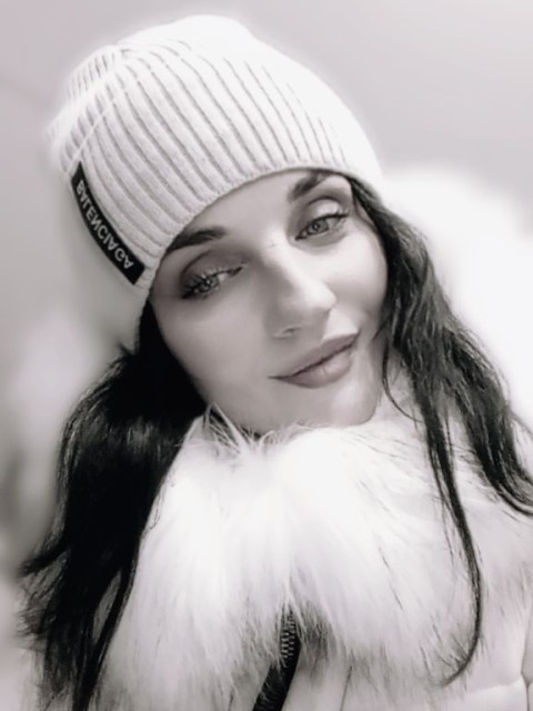 Elena, Беларусь, Минск, 38 лет, 1 ребенок. Познакомлюсь с мужчиной для любви и серьезных отношений, брака и создания семьи. Анкета 765758. 