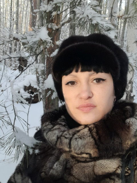 Евгения, Россия, Братск, 39 лет, 1 ребенок. Познакомлюсь с мужчиной для любви и серьезных отношений, брака и создания семьи.Порядочная, честная. Работаю, сын взрослый.