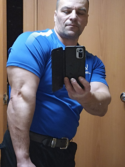 16 февраля 2025 год, трипак, банки ,зал.