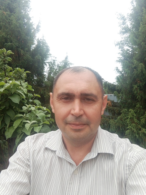 Азат Яруллин, Россия, Уфа, 42 года, 2 ребенка. Хочу найти Для серьёзных отношений. Хорошую м отзывчивую, которая будет поддерживать меня а я еёСкромный, вежливый, трудолюбивый и отзывчивый