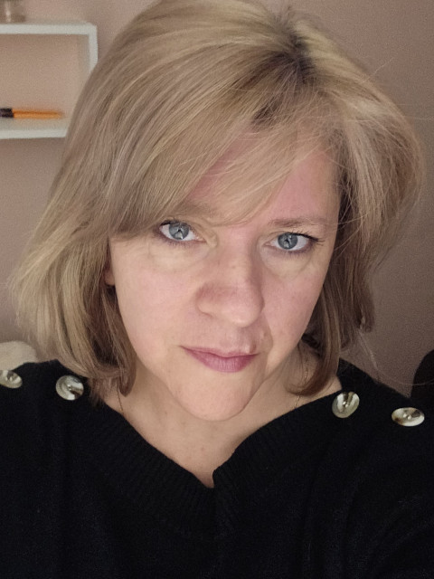 Ольга, Россия, Москва, 48 лет, 1 ребенок. Познакомлюсь с мужчиной для любви и серьезных отношений, брака и создания семьи, воспитания детей.Работаю, добрая, отзывчивая, не пью, не курю. Люблю природу, животных. Хочу встретить мужчину с серь