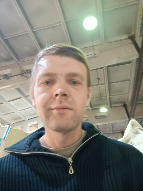 Алексей, Москва, м. Бульвар Дмитрия Донского, 44 года. Познакомлюсь с женщиной для любви и серьезных отношений, брака и создания семьи, гостевого брака, воДелаю мечту в реальность. ) всё возможное возможно. Всё рассказать можно и по телефону. )