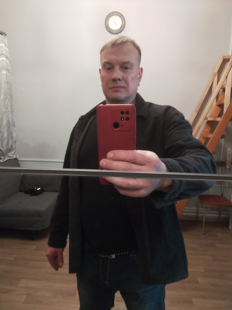 Алексей, Россия, Москва, 49 лет, 1 ребенок. Познакомлюсь с девушкой для дружбы, общения, серьезных отношений, воспитание детей, рождения совместных...  Анкета 773179. 