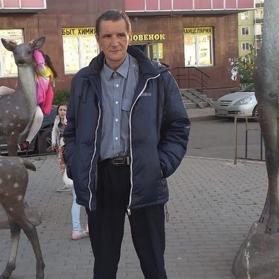 Роман Сиваков, Россия, Новосибирск, 48 лет, 1 ребенок. Хочу найти Верную жену остальное при встрече.Когда плохо или одиноко ухожу в работу пьянь прошу не писать. так вышло что пока один. Не могу найти