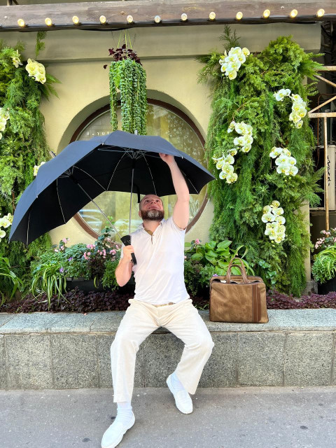 Дмитрий, Россия, Москва, 42 года. Хочу найти Даму - нраву широкого и легкого, 
а если с этим не повезет, то, что бы прийти вечером наварить казаВ начале жизни очень сильно долбала гордыника, потом успокоилась, занялась делом и стало хорошо. 
Ж