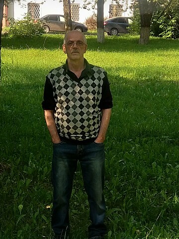 Майсик Саркисян, Тверь, 72 года, 1 ребенок, 1 фото. Ищу: Интересную. красивую. которая мне понравится. которая чувствами ищет знакомство с мужчиной и при взаимном...  Анкета 777471. 