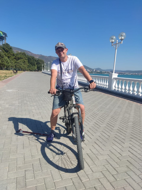 Евгений Шмойлов, Россия, Отрадная, 45 лет, 1 ребенок. Хозяйственную, умную, с которой можно найти взаимопонимание, верную — такую, с которой можно создать...  Анкета 782078. 